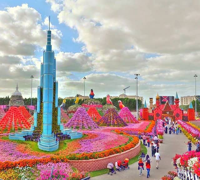 Size of Burj Khalifa Tower is 40 feet high and 30 feet wide at the Dubai Miracle Garden.