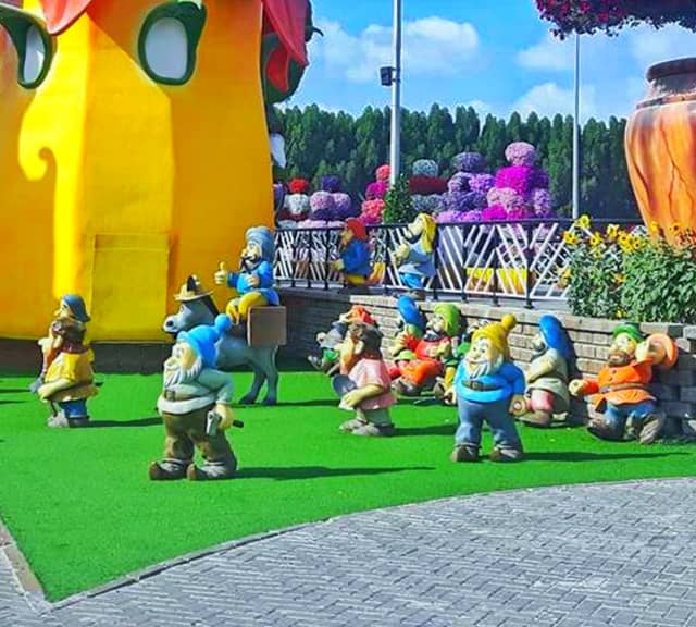 Dwarfs are very popular among kid visitors of the Dubai Miracle Garden.