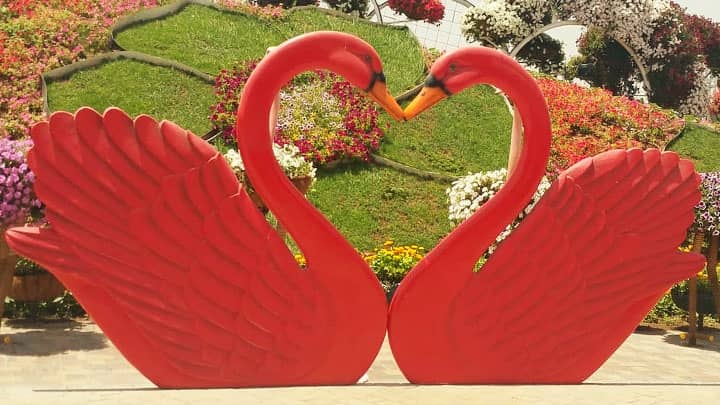 Romantic Sculpture - Heart of Swans at the Dubai Miracle Garden